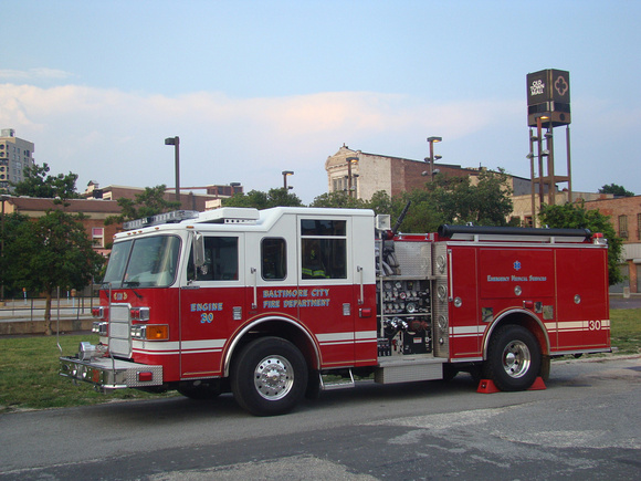 Baltimore City Fire Department Engine 302008 Pierce Enforcer 1500GPM/500GWT/10F