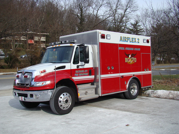 Baltimore City Fire Department Airflex 22007 International 4400/Rescue 1