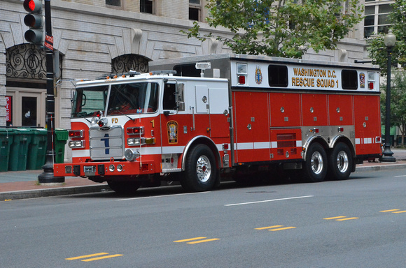 District of Columbia Fire DepartmentRescue Squad 1 "Chinatown"2011 Pierce Arrow XT