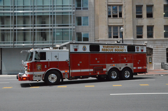 District of Columbia Fire DepartmentRescue Squad 1 "Chinatown"2011 Pierce Arrow XT