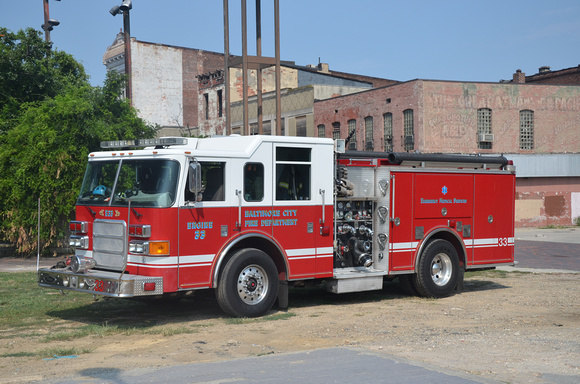 Baltimore City Fire Department Engine 332006 Pierce Enforcer 1500GPM/500GWT/10F